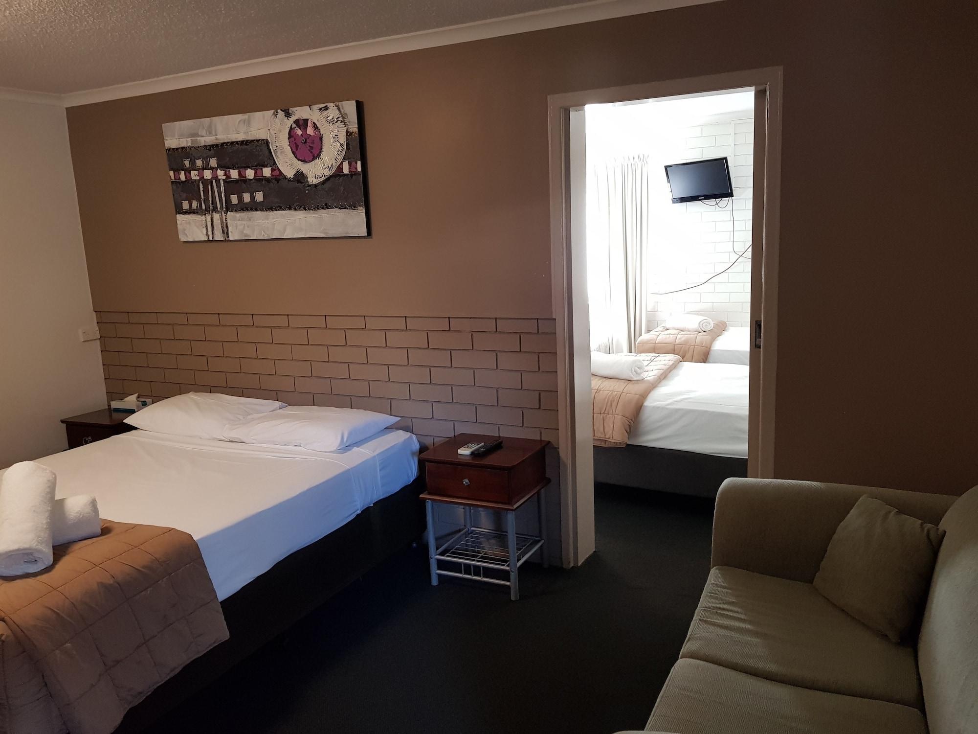 Centrepoint Motor Inn Rockhampton Exterior photo
